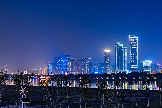 lô bạch thủ hôm nay