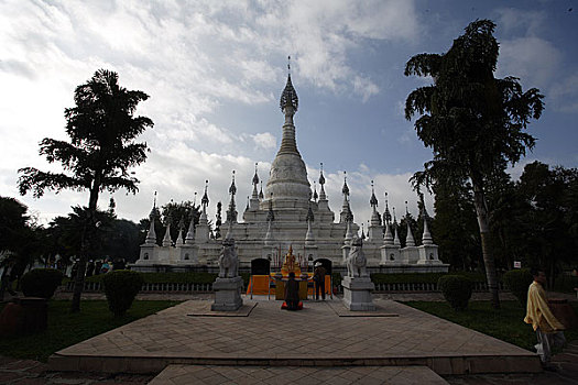 cầu đề bạch thủ