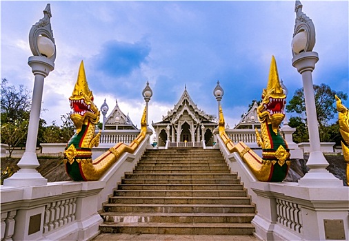 lo bach thu hang ngay
