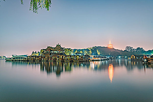 lô khung 2 ngày miễn phí