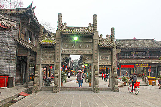 bach thu khung 3 ngay