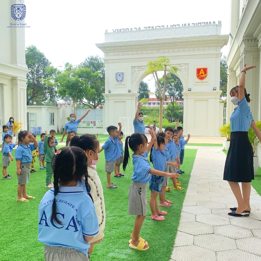 Đánh thức các nguồn năng lượng bên trong cơ thể của bé