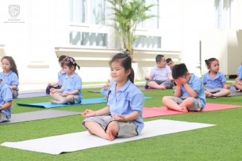 Khám phá lớp học Yoga thú vị tại ACA Kindergarten